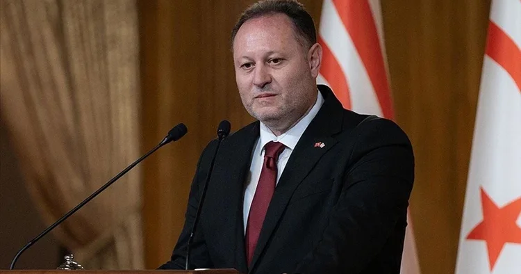 KKTC Cumhurbaşkanı Öztürkler den GKRY liderine: İpleri Netanyahu ya teslim etti