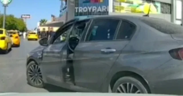 Tartıştığı sürücüyü takip edip araçla önünü kesti: O anlar kamerada VİDEO İZLE