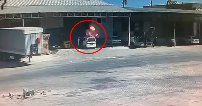 Tuğla ve beton parçaları havaya savruldu! Toptancıda patlama: 3 yaralı 1 can kaybı