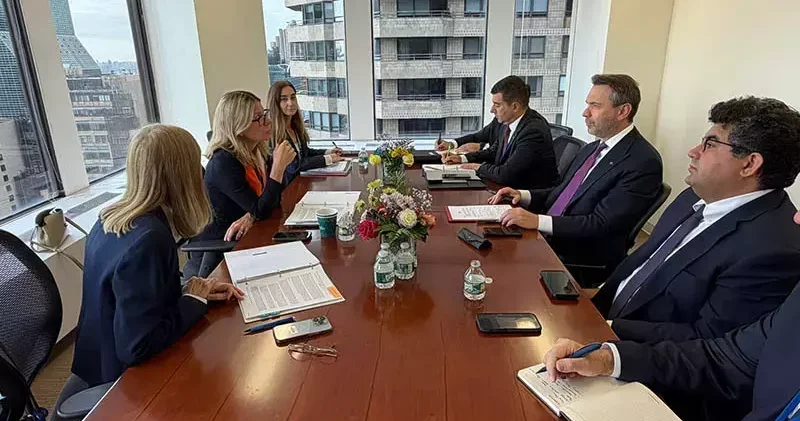 Bakan Bayraktar, Dünya Bankası Operasyonlardan Sorumlu İcra Direktörü Bjerde ile görüştü