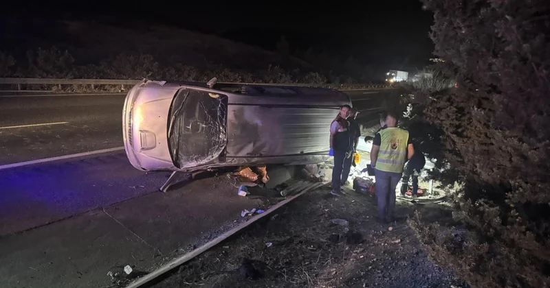 Gaziantep te kamyonet devrildi: 2 ölü, 8 yaralı