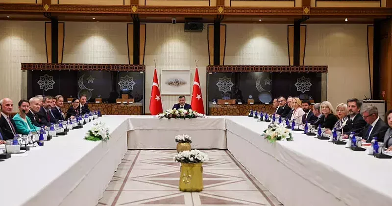 Cevdet Yılmaz, AB ülkelerinin büyükelçileriyle bir araya geldi