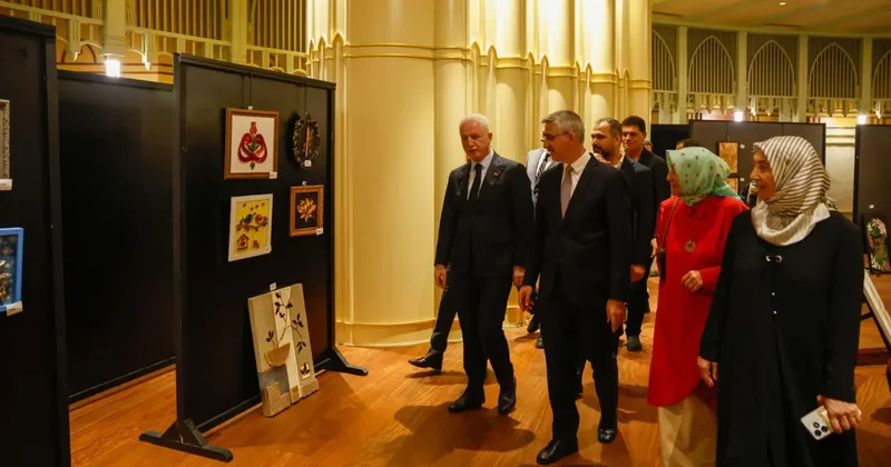 İstanbul’da yetimler yararına sanat sergisi