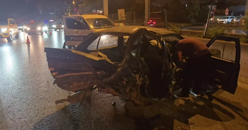 Kadıköy de 3 araçlık zincirleme kaza!