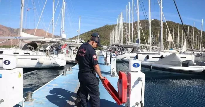 Muğla Büyükşehir itfaiyesinden marinalarda yangın güvenliği denetimi