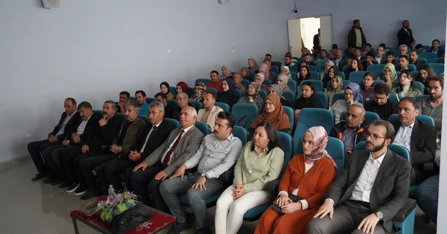 Adilcevaz da şiir ve müzik dinletisi düzenlendi Bitlis Haberleri