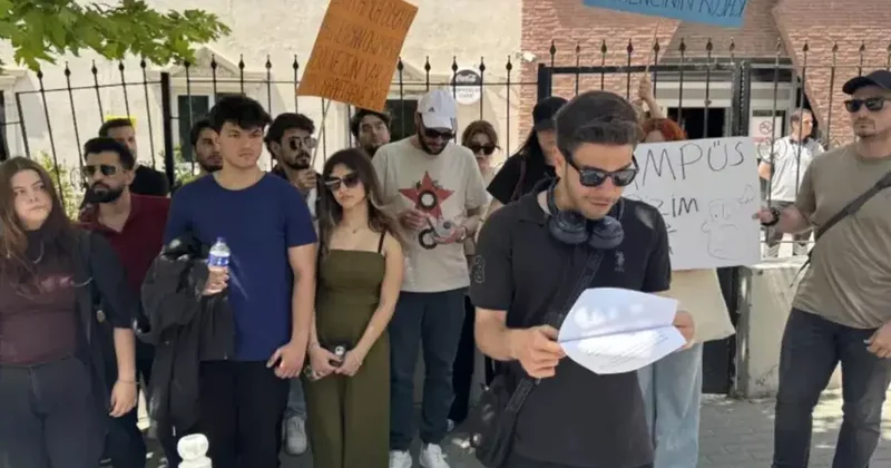 Öğrencilerden Yüzde 74 Zam Protestosu