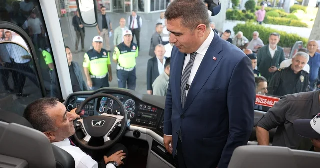 Vali Aslan, otobüslerde yolculara emniyet kemeri takmanın önemini hatırlattı Düzce Haberleri
