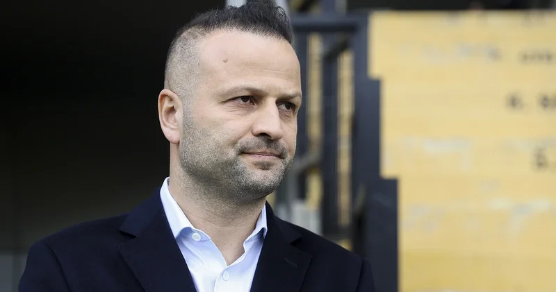 İstanbulspor, Osman Zeki Korkmaz ile yollarını ayırdı