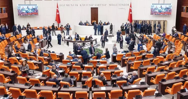 35’i geçen memur olamayacak