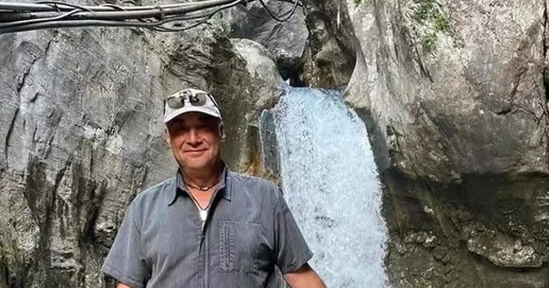 Oyuncu Mehmet Serdar Sulukahya sosyal medyadan tanıştığı kadın tarafından bıçaklandı