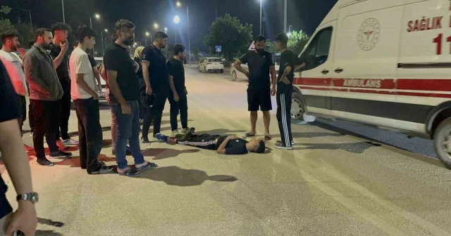Ehliyetsiz motosiklet sürücüsü otomobille çarpıştı: Bir yaralı Adıyaman Haberleri