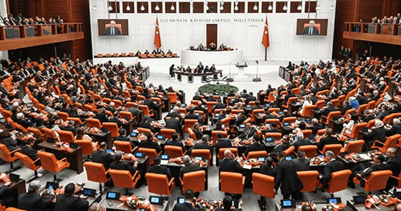 Meclis te infaz düzenlemesi için örtülü uzlaşma ! AKP bayramdan önce çıkarmak istiyor