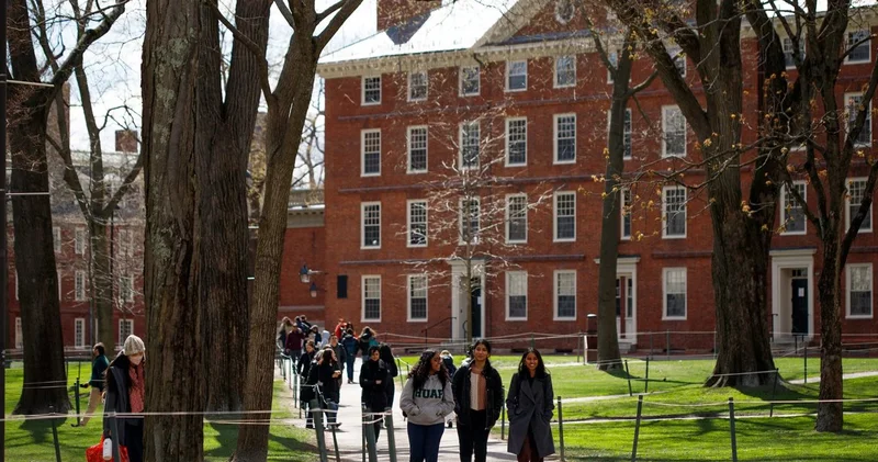 Harvard dan Trump yönetimine yabancı öğrenci davası
