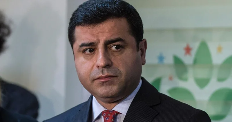 Selahattin Demirtaş’ın ‘Cumhurbaşkanına hakaret’ duruşması ertelendi