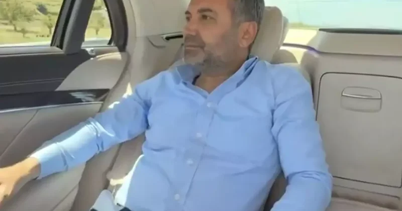 Elazığspor Başkanı, Vanspor deplasmanına gitti! Fondaki müziğe dikkat
