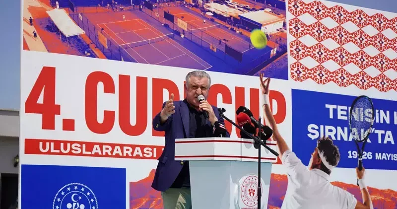 Bakan Bak: Çatışmanın olduğu dağlarda şimdi raket sesleri var