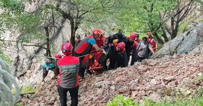 Tunceli de acı olay! Kaleye gezmeye giden yaşlı adam 200 metrelik uçurumdan düştü