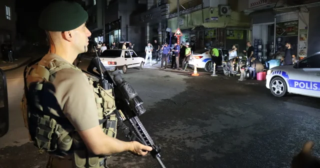 Şanlıurfa da 400 polisin katılımıyla Narko Alan denetimi gerçekleştirildi Şanlıurfa Haberleri