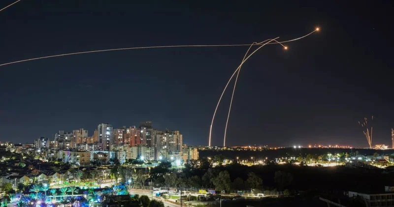 Tel Aviv alarm verdi: Yemen den balistik füze