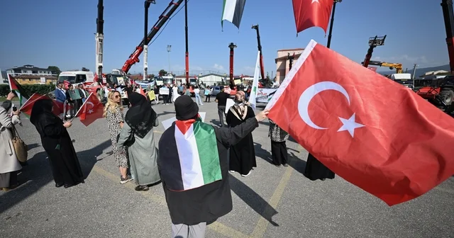 Düzce de vinç operatörleri Filistin e destek konvoyu düzenledi Düzce Haberleri