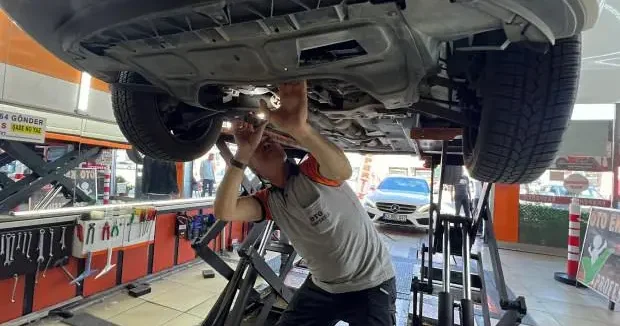 Konya haberleri Ekspertize götürülen otomobilin motorundan çıkan şoke etti 23 Haziran 2025