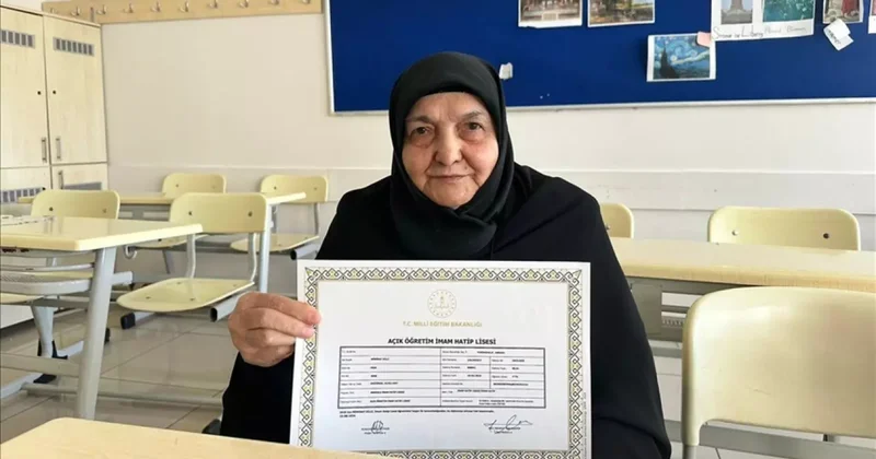 78 yaşındaki kadın imam hatip lisesini bitirip hafız oldu