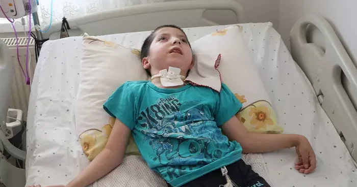 Yüzde 1 yaşama şansı dediler: 18 aylıkken 23 dakika nefessiz kalmış!