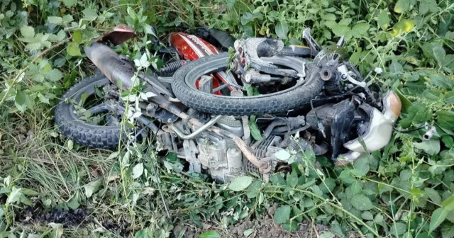 Motosiklet sürücüsü olay yerinde hayatını kaybetti Sakarya Haberleri