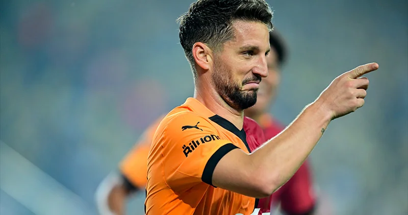 Son maçına Galatasaray da çıktı; Dries Mertens ten futbolu bırakma kararı