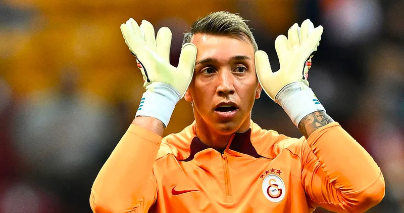 Muslera imzayı atıyor: Yeni takımını açıkladı