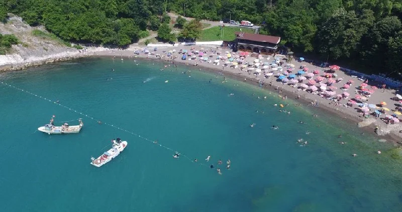 Düzce nin turizm kenti Akçakoca ya mavi bayrak tekrar kazandırıldı