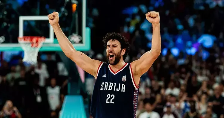 Fenerbahçe nin transfer listesindeki Vasilije Micic e EuroLeague den dev teklifler!