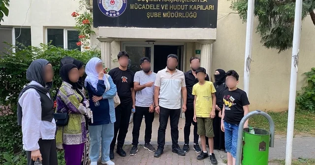 Bursa da 12 kaçak göçmen yakalandı; 3 gözaltı Bursa Haberleri