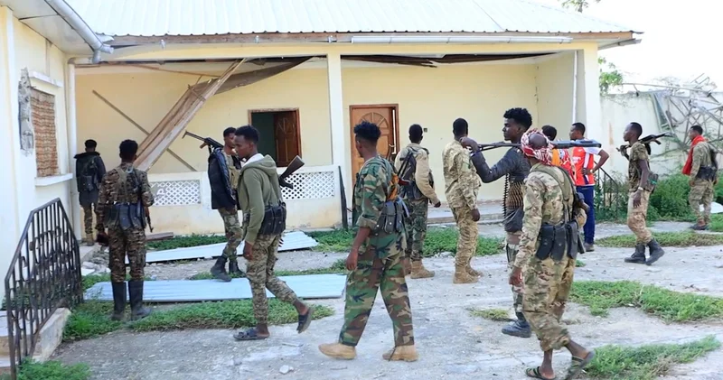 Somali de Eş Şebab a yönelik operasyonda 20 den fazla militan etkisiz hale getirildi