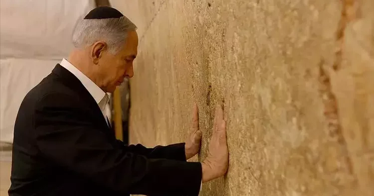 Netanyahu, Ağlama Duvarı nda Trump için dua etti