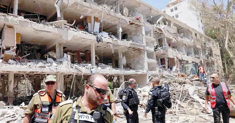 İran israil’e füze yağdırdı… ‘Hayber’ füzesi ilk kez atıldı