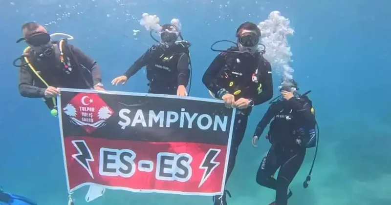 Eskişehirspor’un şampiyonluğu, denizin 26 metre altında kutlandı Fanatik Spor Haberleri Video