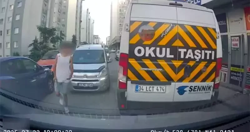 Esenyurt’ta ayağı alçılı motosikletli tartıştığı sürücüye kurusıkı silahla ateş etti, gözaltına alındı