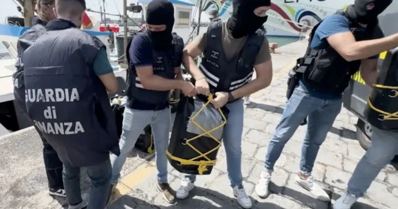 Doğu Akdeniz’de “Drop off” yöntemiyle kokain kaçakçılığı, organizasyonu Türk mafyası yapıyor