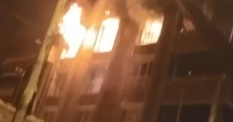 Gaziosmanpaşa da 6 katlı binada korkutan yangın