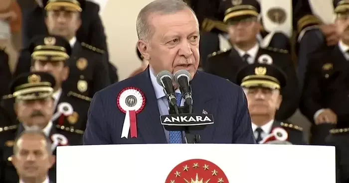 Cumhurbaşkanı Erdoğan dan Özgür Özel e Manavgat yanıtı! Madem 32 saatlik görüntü var, versene mahkemeye