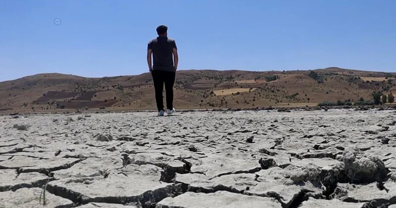 Sivas tan korkutan görüntüler! Göl kurudu, kuş sesleri yerini sessizliğe bıraktı