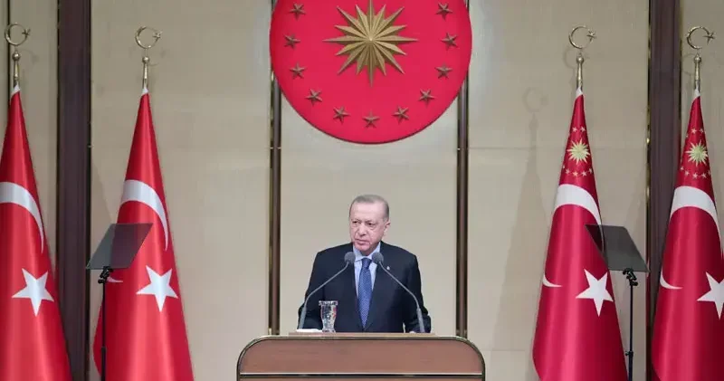 Cumhurbaşkanı Erdoğan: Eskişehir de yangına müdahale ederken hayatını kaybeden 10 kardeşimize Allah tan rahmet diliyorum