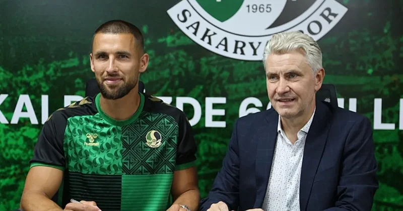 Sakaryaspor, santrafor Lukasz Zwolinski yi transfer etti