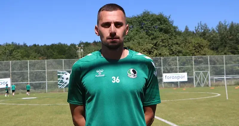 Burak Altıparmak: Süper Lig i kovalayan bir takım olma hedefimiz var