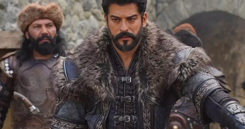 Kuruluş Osman sonrası imaj değişikliği! Burak Özçivit sakalına ve bıyığına veda etti