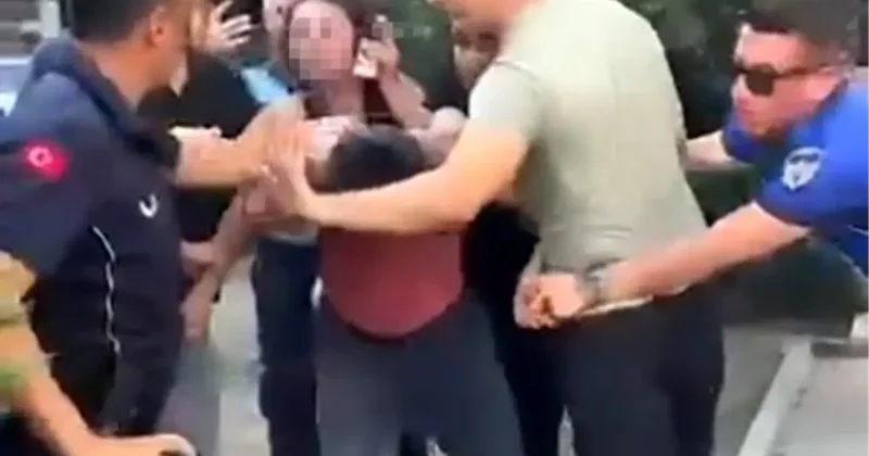 Zabıtalar, seyyar satıcıyı tekme tokat dövdü