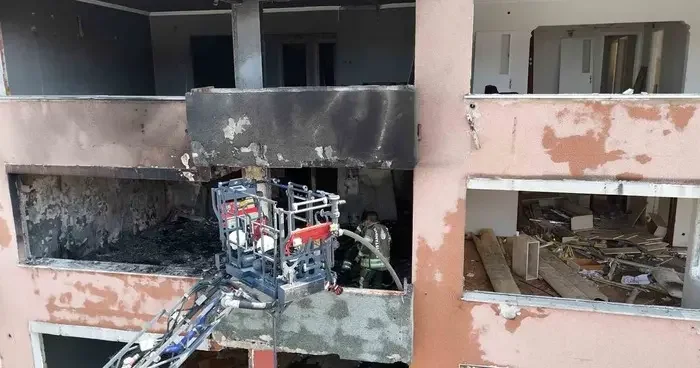 Kartal’da metruk binada yangın paniği