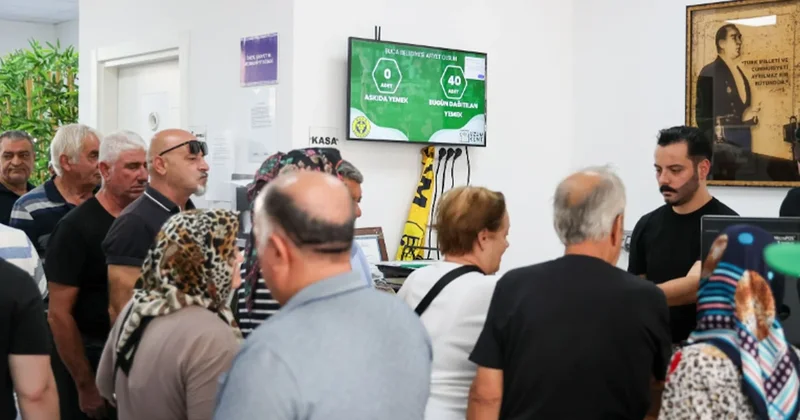 4 çeşit yemek 50 lira oldu, uzun kuyruklar oluştu Sözcü Gazetesi